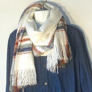 Michael Stars Soft white plaid large oversized scarf/wrap Academia Fisherman